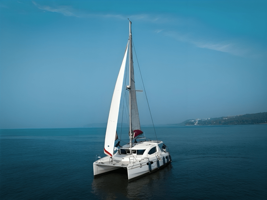 Exclusive luxury yacht rental in Goa