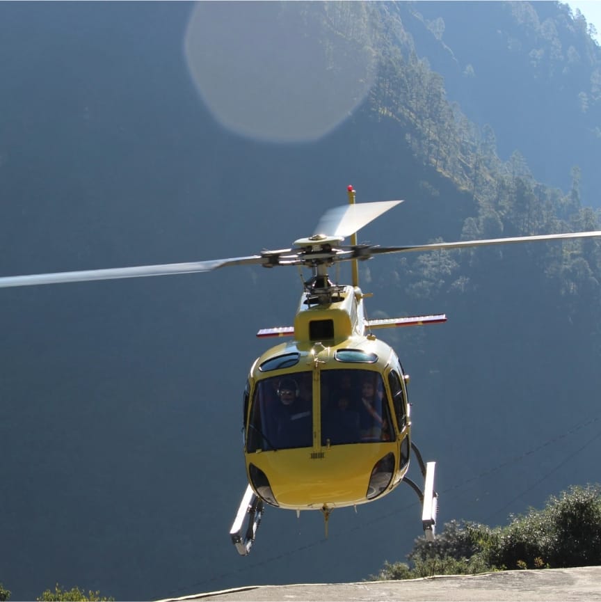 Do Dham Yatra by Helicopter: Witness Breathtaking Himalayan Views on Your Pilgrimage.