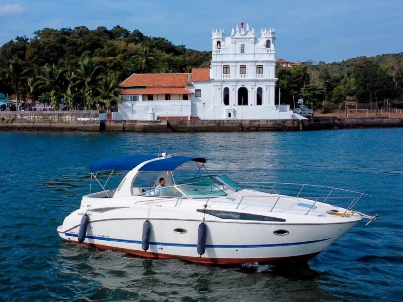 Rent a yacht in Goa, India.