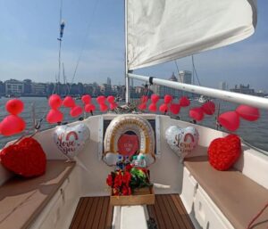 Romantic yacht ride in mumbai.