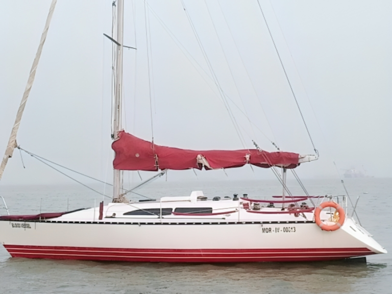 Blood Vessel Yacht Booking Mumbai.