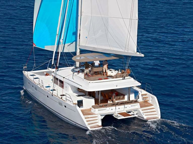 Book a yacht tour in Mumbai on Lagoon 560.