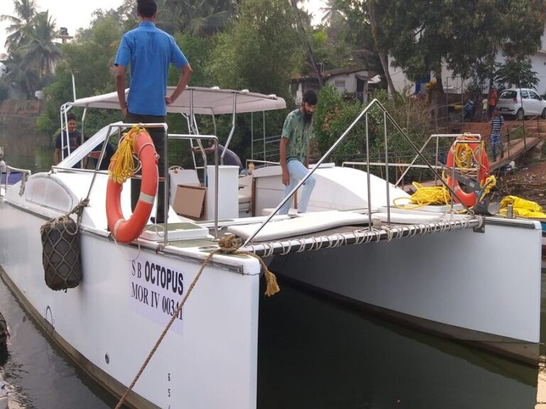 Mv-octopus-yacht-in-goa