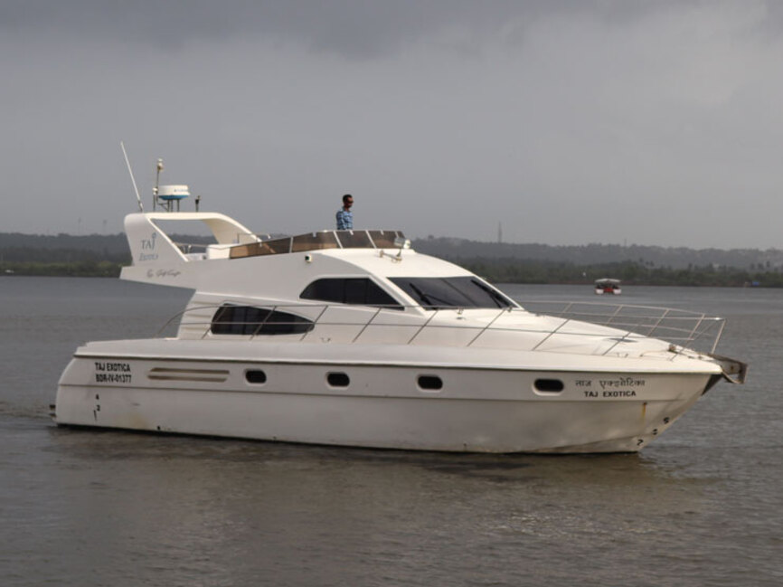 goa-yacht-luxury