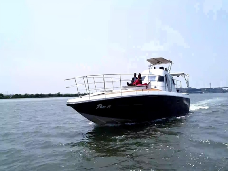 phoenix-hire-yacht-goa