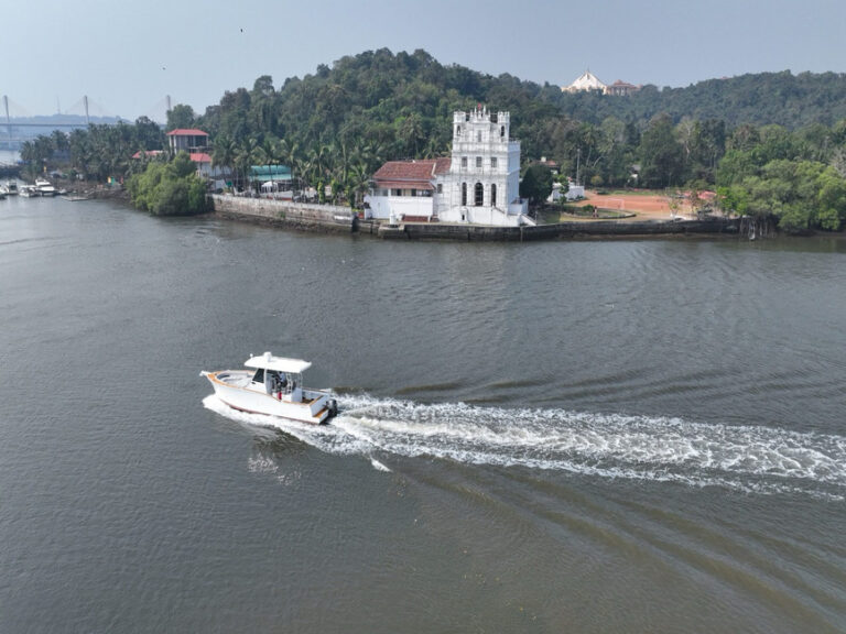 Sea-wolf-yacht-in-goa