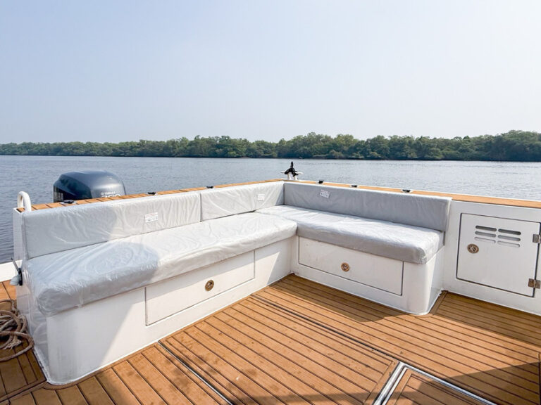 sea-wolf-yacht-for-rent-goa