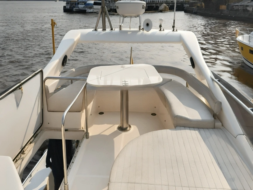 Ferretti-Luxury-Yacht-Goa