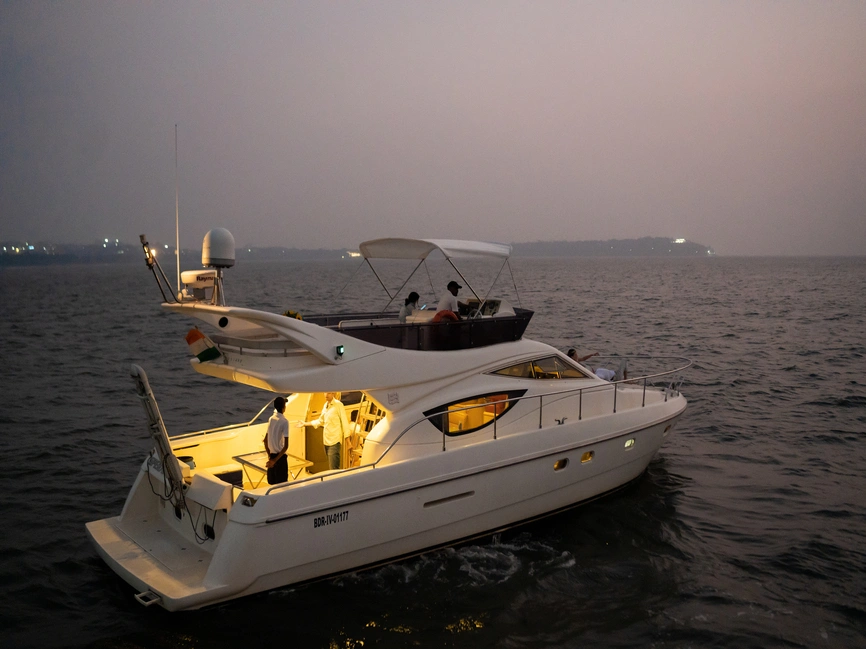Ferretti-Motor-Yacht-Goa