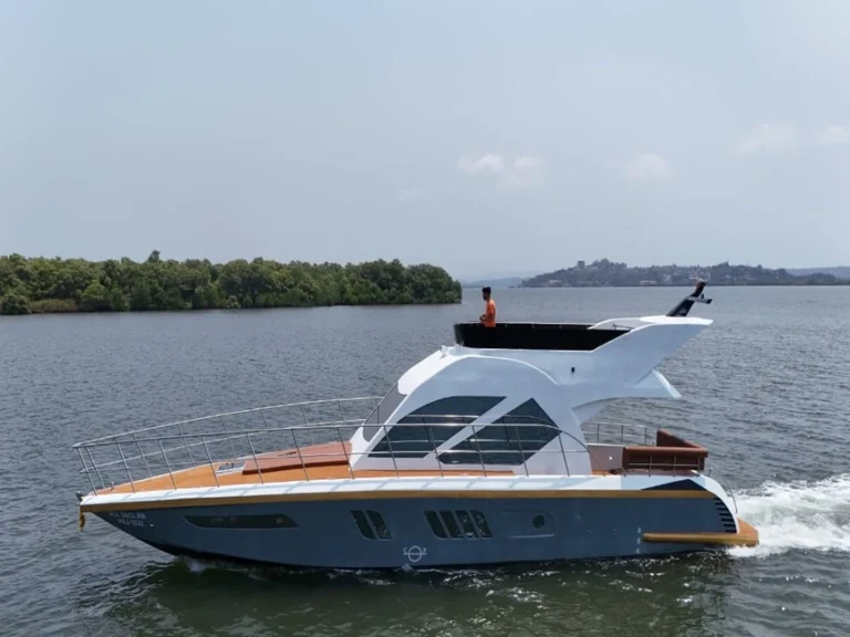 Luxury-Yacht-MV-Declan-Goa