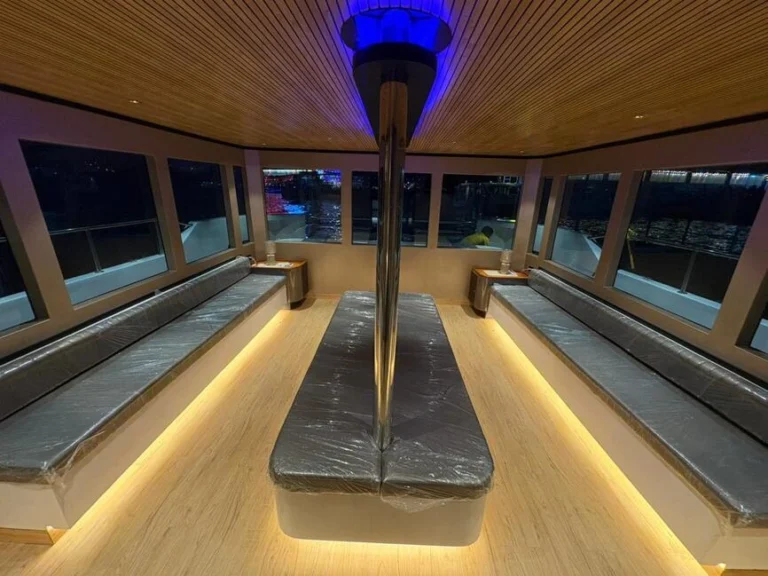 Riviera-Yacht-Goa